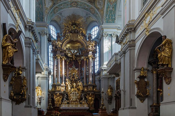 5 Top Churches in Munich Private Walking Tour - St. Peter and the tower view