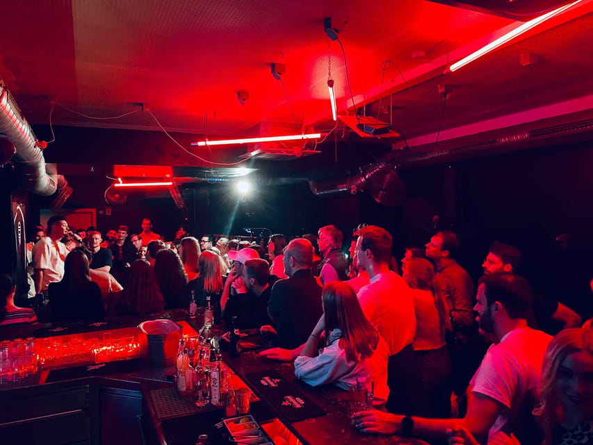 "Comedykills" - das Open Mic im Glockenbachviertel - A small stage with a big range of comic styles