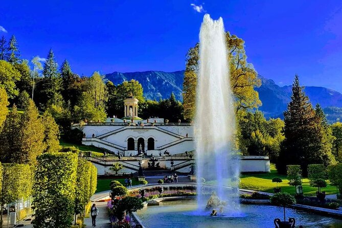 Comfort Mini-Van & Professional and FRiENDLY Guide: CUSTOMIZED 1-DAY TOUR from Munich - Lake destinations: Königssee, Hallstatt, and Chiemsee