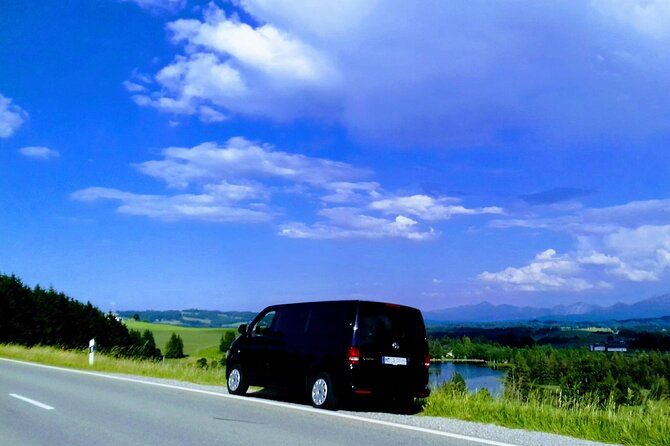 EXCLUSIVE 3 Royal Castle SKIP-THE LINE Tour of Neuschwanstein + Linderhof + Hohenschwangau from Munich - Hohenschwangau and the family behind the fairy tale