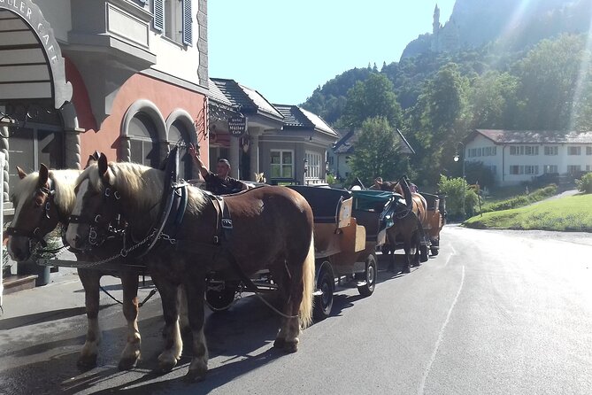 EXCLUSiVE SKIP-THE-CROWDS Neuschwanstein and Linderhof Castle Tour from Munich INCL. TICKETS - Marienbrücke gives you the classic castle view