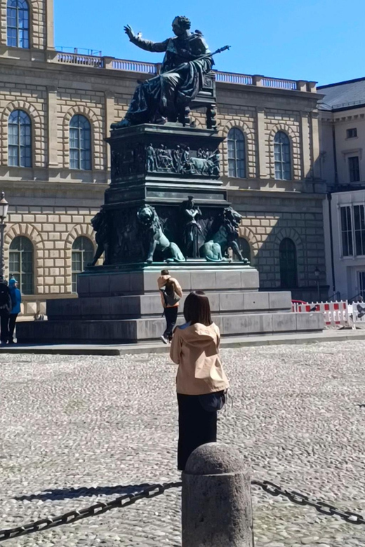 Exploring Munich by Pedicab: Premium Two Hour Tour - The English Garden at a slower pace