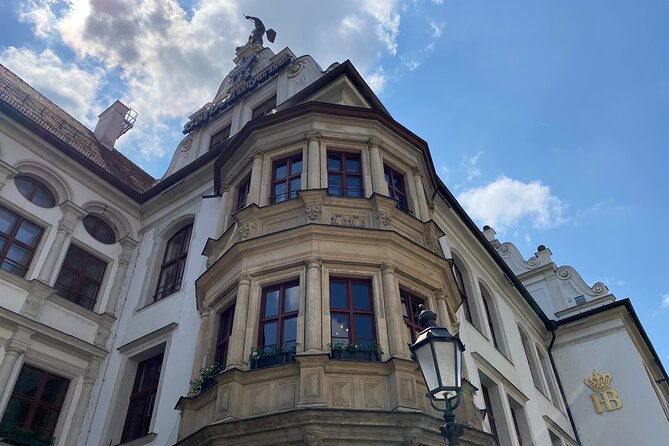 Fall in Love with Munich in a Private Old Town Walking Tour - Pretzels, royal courts, and Dallmayr