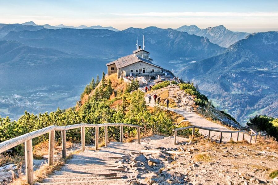 From Munich: Guided Group Tour to Eagle’s Nest - The Munich pickup and the long road south