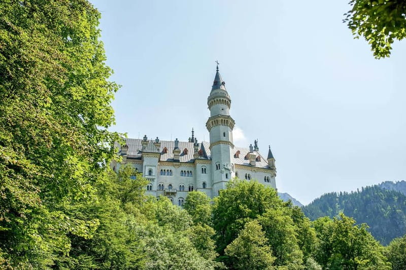 From Munich: Neuschwanstein & Linderhof Castle Full-Day Trip - Marienbrücke: the photograph worth planning around