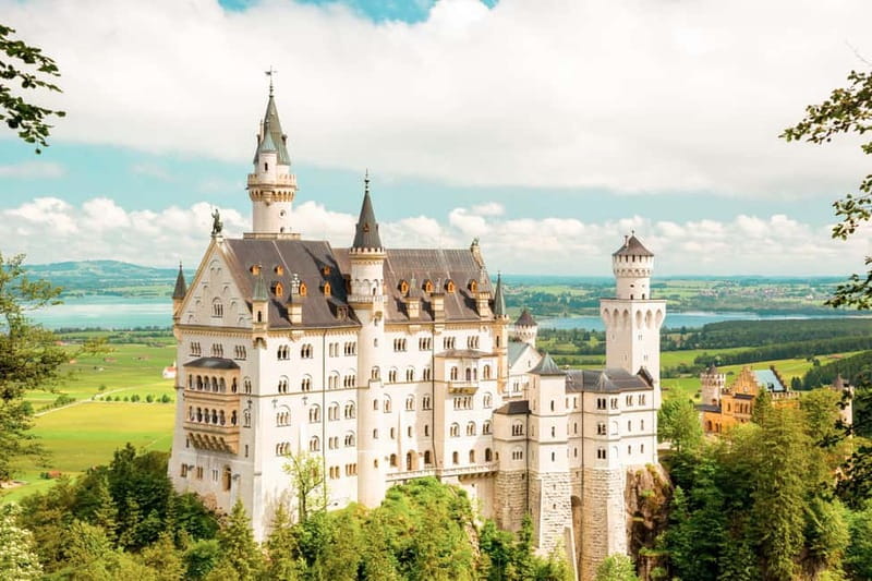 From Munich: Premium Neuschwanstein Castle & Linderhof Tour - Why this day trip works from Munich