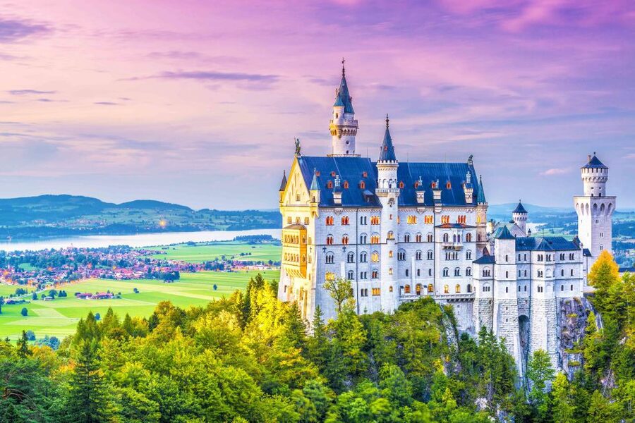 From Munich: Trip to Neuschwanstein & Linderhof in Spanish - Key points at a glance