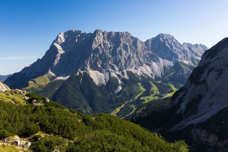 From Munich: Zugspitze Mountain Van Tour with Garmisch Town - Germany’s highest beer garden and the summit break