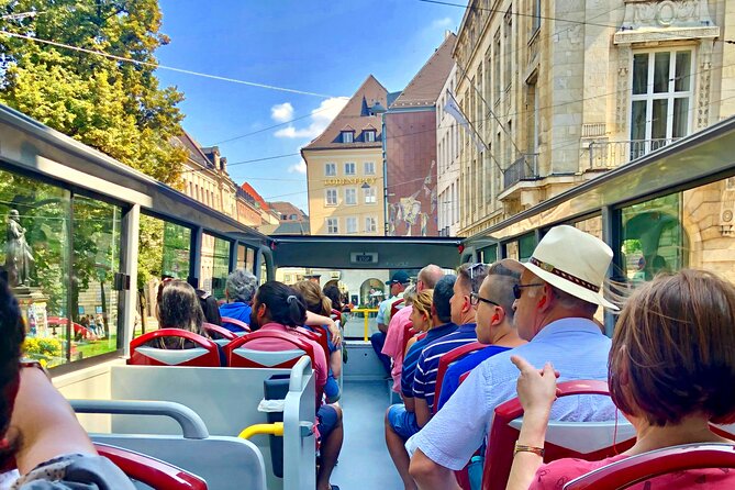 Hop-On Hop-Off Tour CitySightseeing Munich - Start near Hauptbahnhof and get oriented