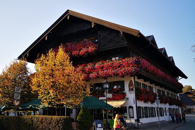 Mike's Neuschwanstein & Linderhof Private Tour from Munich - Why this private Alpine day works so well