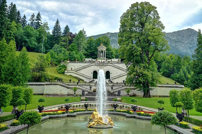 Mike's Neuschwanstein & Linderhof Private Tour from Munich - Timing, vehicle, and physical effort
