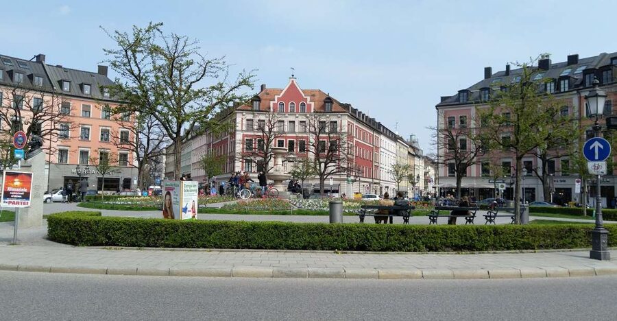 Munic:h; Paul's Bavarian Food and Market Tour - A food walk that treats Munich as the dining room