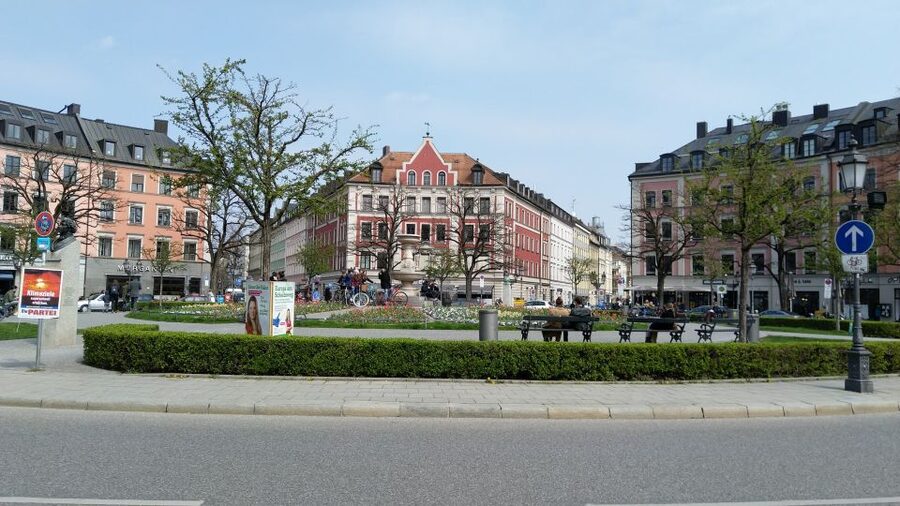Munic:h; Paul's Bavarian Food and Market Tour - Starting at Karlstor in Munich’s Old Town
