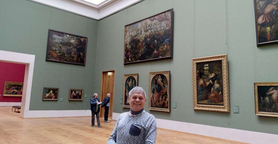 Munich: Alte Pinakothek Skip-the-Line & Guided Walking Tour - Meeting your guide at the Alte Pinakothek