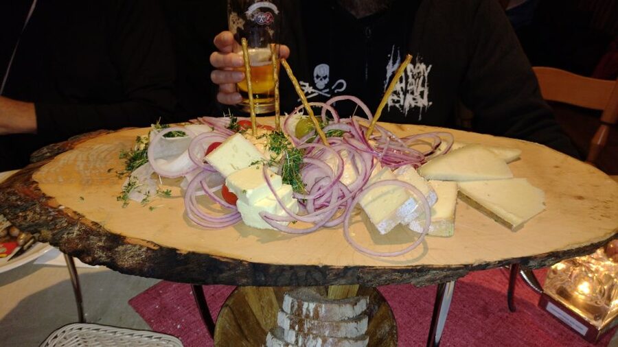 Munich: Bavarian Beer Walking Tour with Samples - Starting near the Beer and Oktoberfest Museum or Karlstor