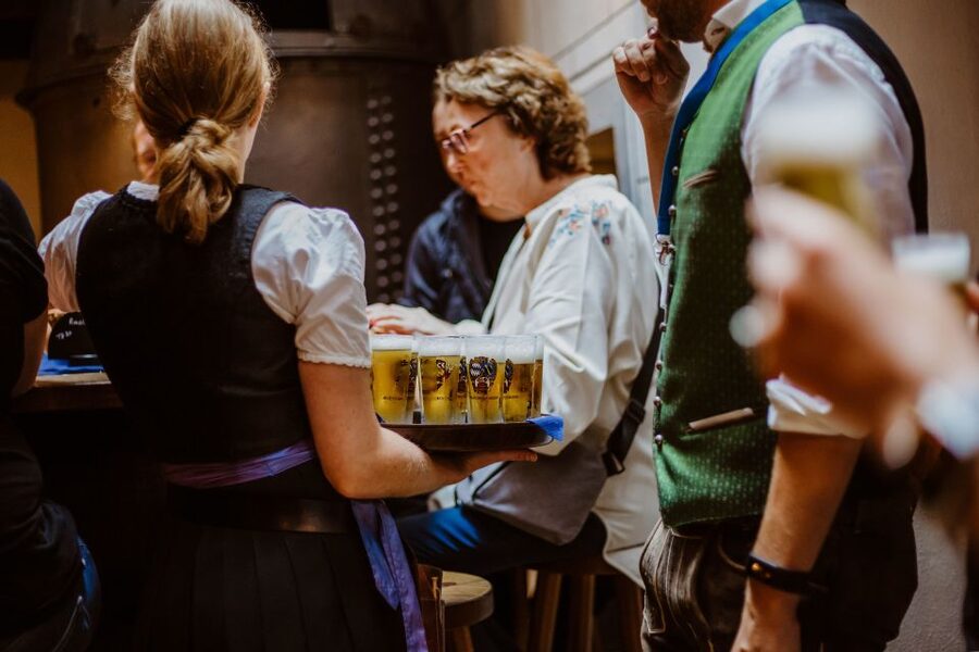 Munich: Beer and Food Tour with Dinner & Oktoberfest Museum - Seeing Munich’s beer halls and Hofbräuhaus