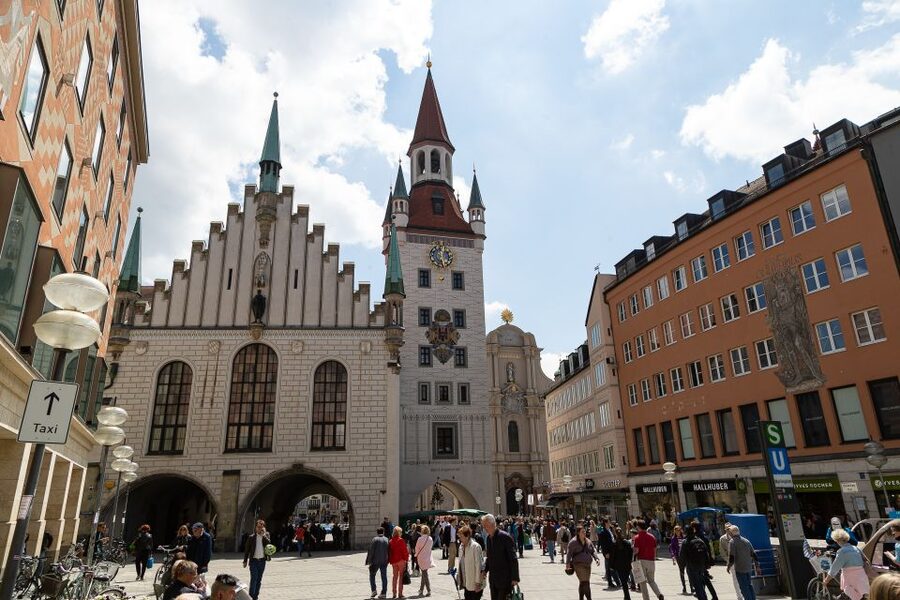 Munich: Big Bus Hop-On Hop-Off Sightseeing Bus Tour - Why the Orange Route requires a plan
