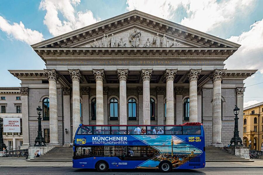 Munich: Big Bus Hop-On Hop-Off Sightseeing Bus Tour - Start with the central loop and get your bearings