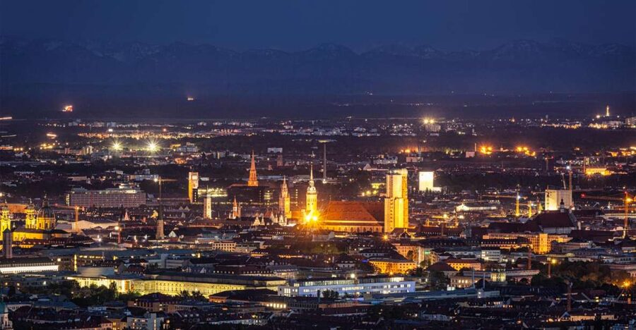 Munich: Christmas Market Magic Walking Tour with a Local - Lights, crafts, and the human side of the markets