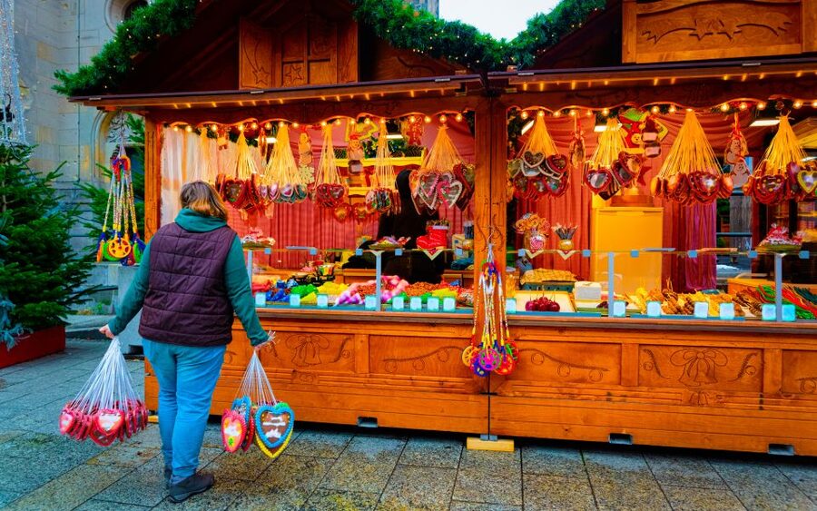 Munich: Christmas Market Magic Walking Tour with a Local - Why the eight-person limit matters