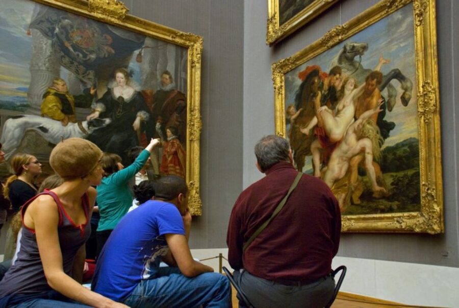 Munich: City Pass 45+ Top Attractions and Public Transport - Nymphenburg Palace and its garden