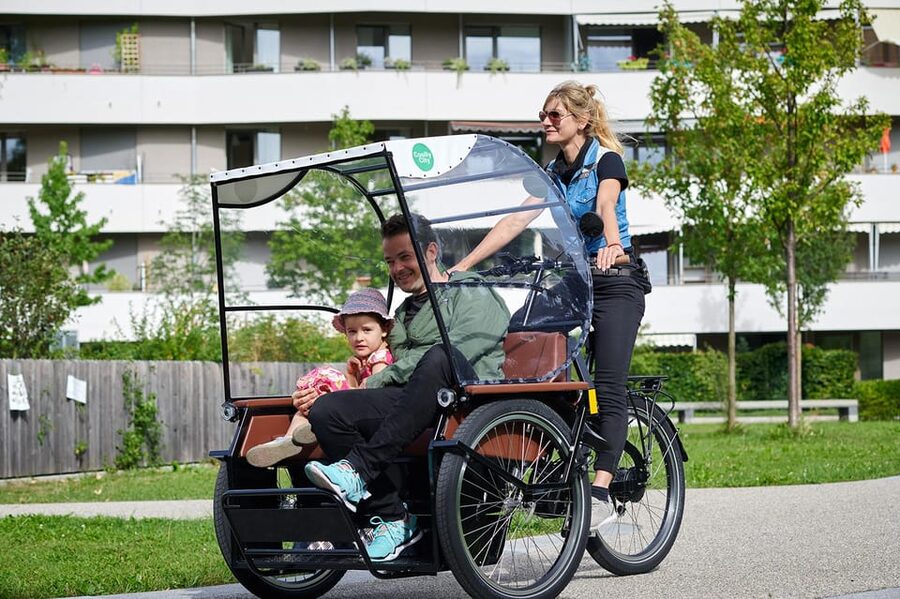 Munich: Day-rent rickshaw and explore Munich yourself - Why a Coolly is a different way to see Munich
