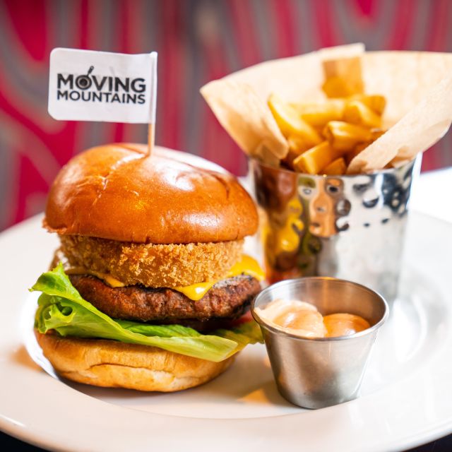 Munich: Hard Rock Cafe with Set Menu for Lunch or Dinner - The Rock Shop and Hard Rock Couture