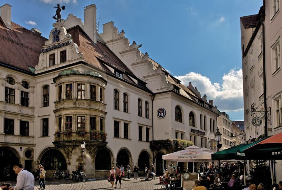 Munich: Hofbräuhaus Guided Tour with 1 Beer - Starting at Marienplatz in Munich’s Old Town