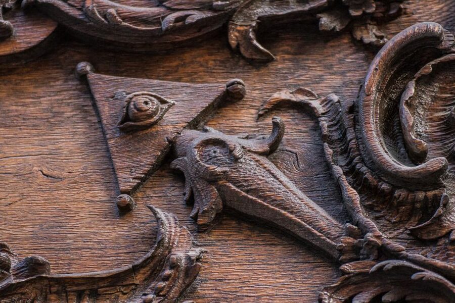 Munich - Illuminati & other Secret Societies, Tour in German - Start under Karlstor, where Munich’s clues begin