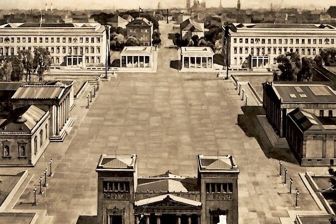 Munich in the 3rd Reich and WW2 private walking tour - From Isartor into the city center