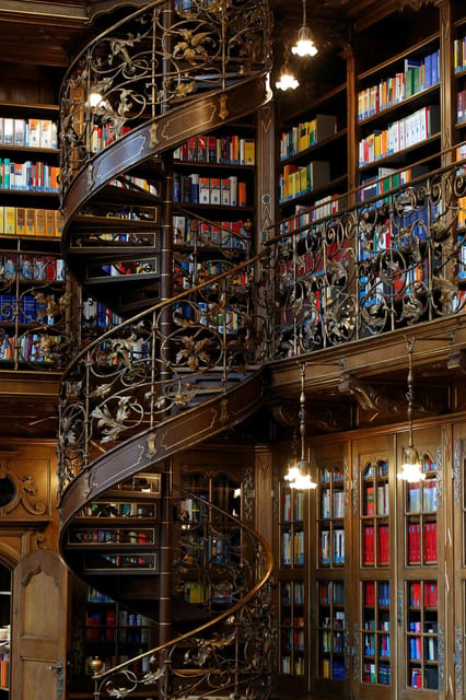 Munich: Law Library Guided Visit with Entry Tickets - Timing, stairs, and practical limits