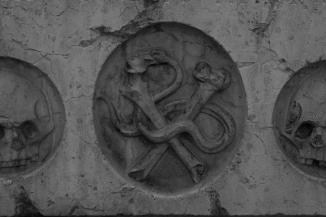 Munich Macabre Group Walking Tour - St. Peter’s Church and the language of graves