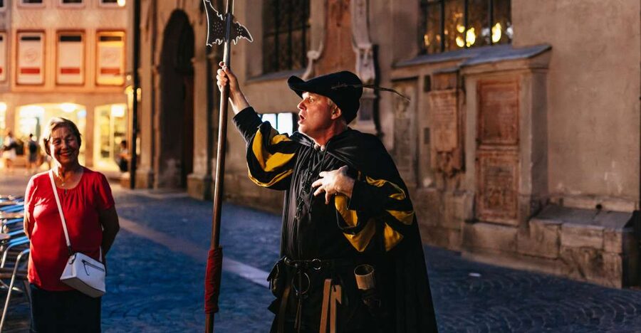 Munich: Middle Ages Tour with Night Watchman - Meeting Wolfram beside Marienplatz