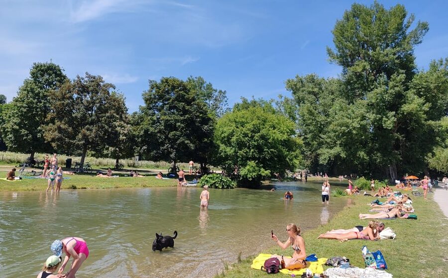 Munich: Mini Classic Bike Tour with Beer Garden Stop at 4 PM - Key points to know before you pedal away