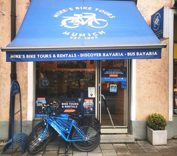 Munich: Mini Classic Bike Tour with Beer Garden Stop at 4 PM - Guides, pace, and group atmosphere