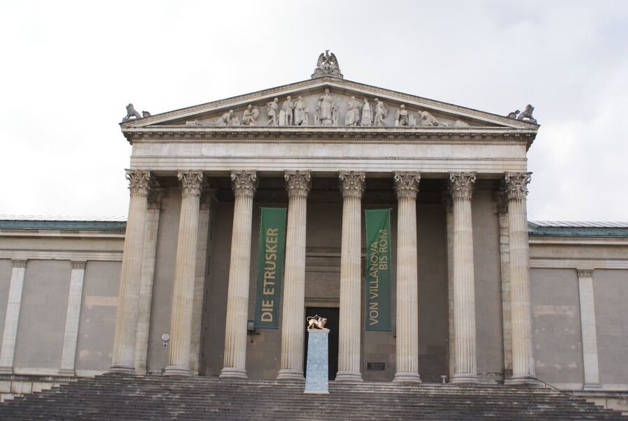 Munich: Nazi History 2-Hour Small Group Walking Tour - Should you book this tour?