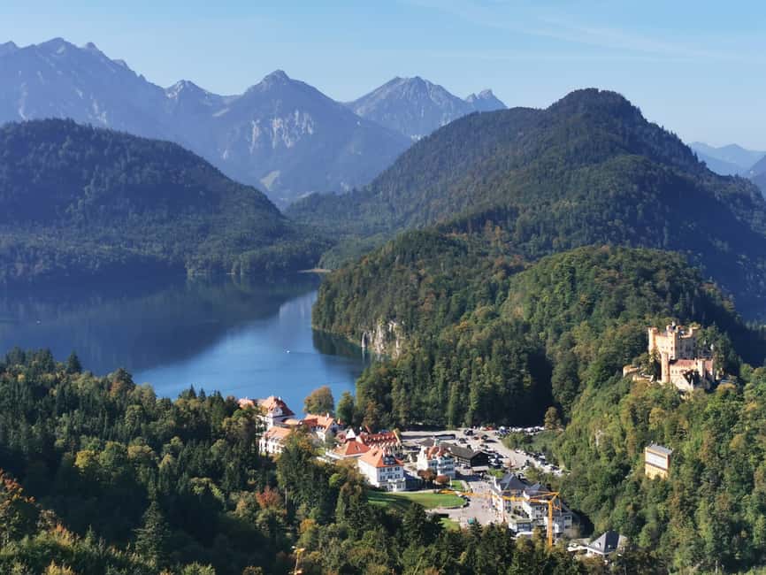 Munich: Neuschwanstein Castle by Bus with Alpine Bike Ride - The 8:30 a.m. meeting in central Munich