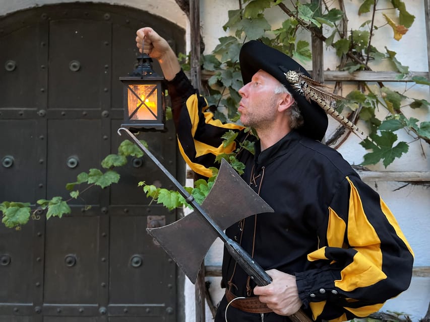 Munich: Night Watchman Tour for Kids (6 - 12 years) - 75 min - What a medieval night watchman actually did