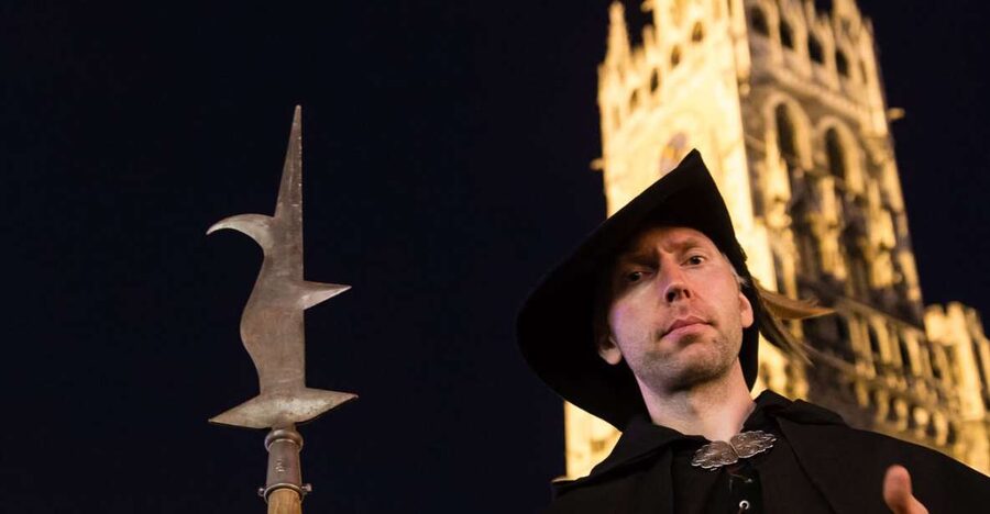 Munich: Night Watchman Walking Tour - St. Peter’s Church and the crooked towers