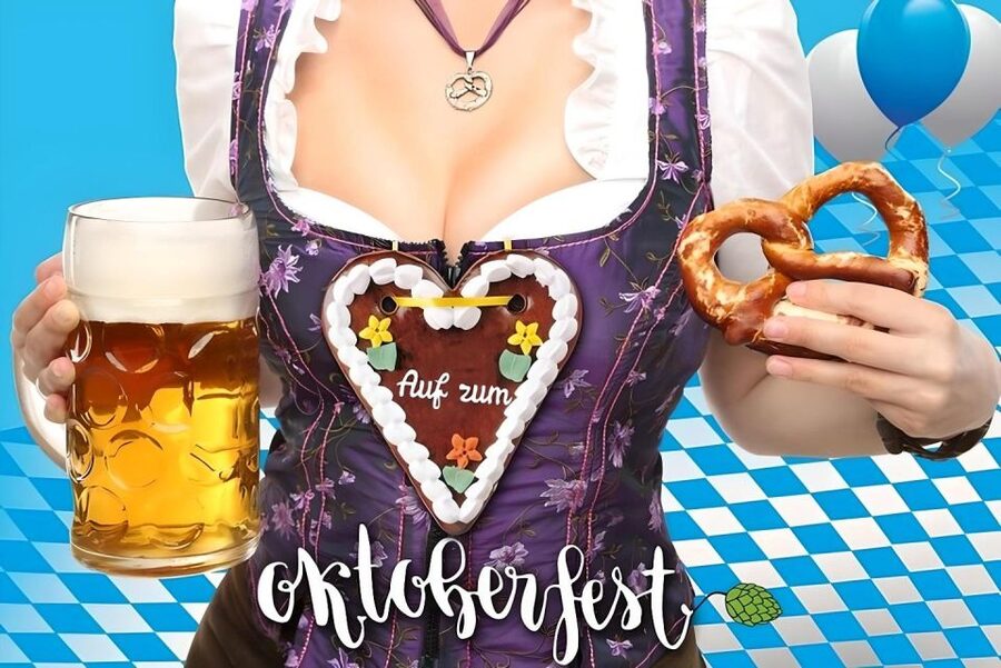 Munich: Oktoberfest Big Beer Tent Evening Table Reservation - The two photo stops before the beer tent