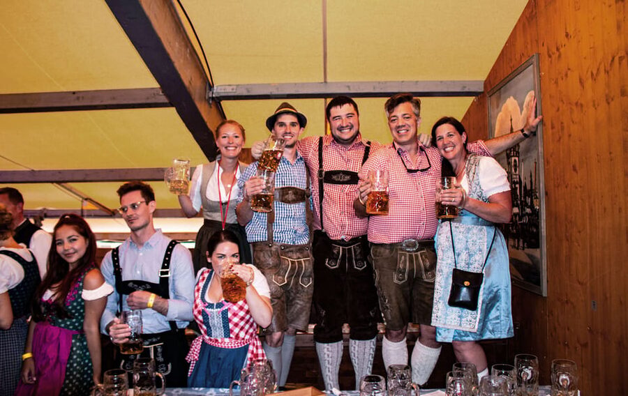 Munich: Oktoberfest Tour with Tent Reservation, Food & Beer - Who will enjoy this Oktoberfest tour most?