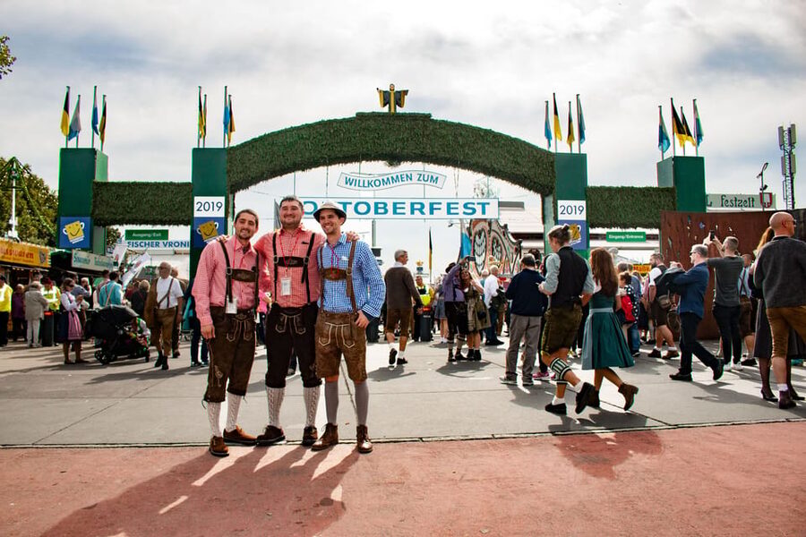Munich: Oktoberfest Tour with Tent Reservation, Food & Beer - My verdict: book it for a first visit