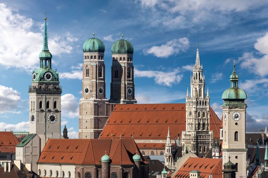 Munich: Old Town Guided Walking Tour - Key points at a glance