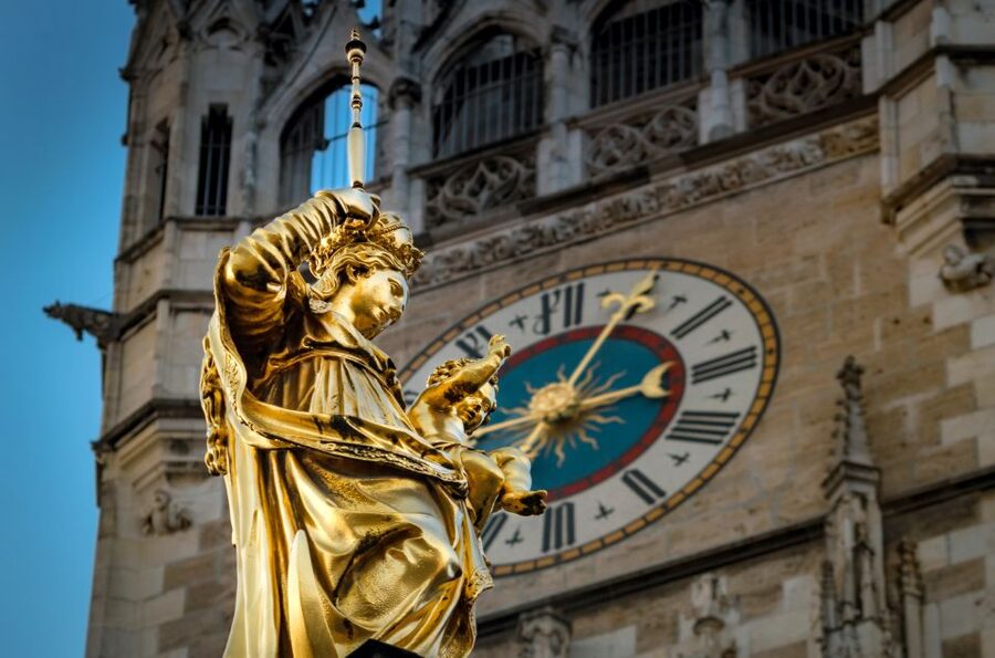 Munich: Old Town Highlights Private Walking Tour - Who should book this Munich walk?