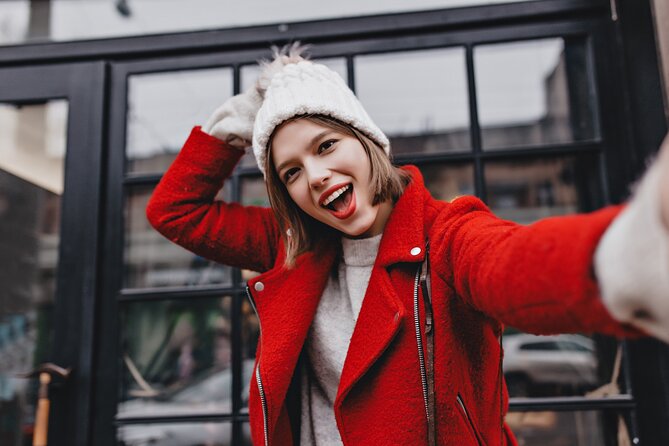 Munich Photoshoot: A Must-Have Holiday Experience! - Pamela’s role behind the camera