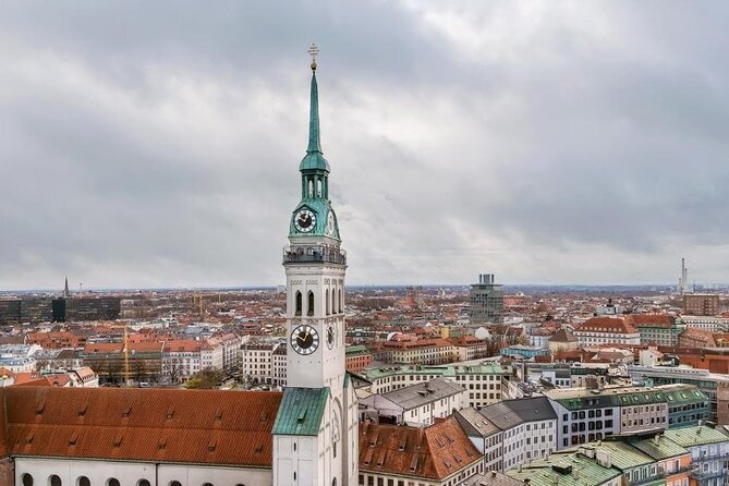 Munich Private Tour with a Local – Highlights & Hidden Gems - Hofbräuhaus, pretzels, and the beer garden question
