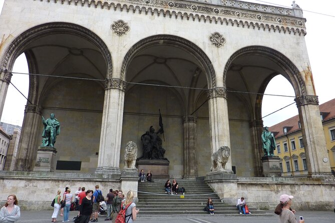 Munich Private Walking Tour With A Professional Guide - Hofbräuhaus and the city’s beer culture