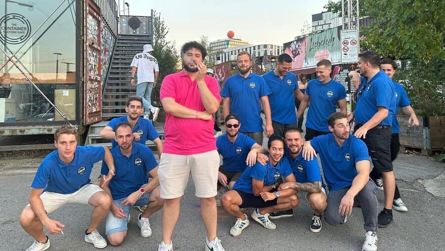 Munich Pub Crawl - 4 Locations, Shots, and Club Entry - Key points at a glance