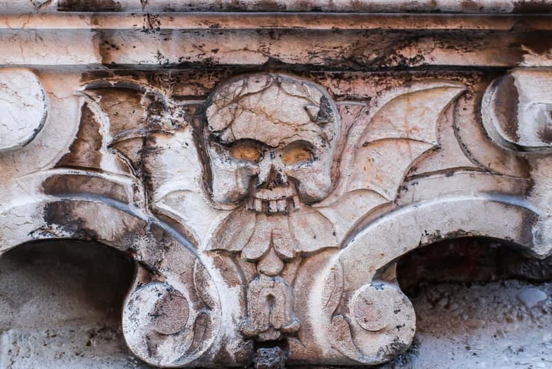 Munich: Raven Black Witches and Executioners Walking Tour - Meeting Munich’s outcasts and dishonest workers