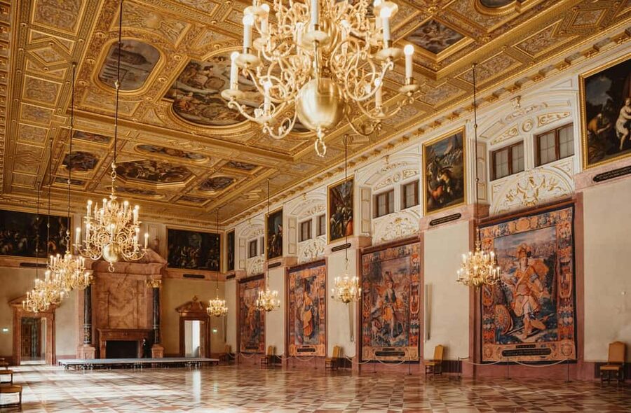 Munich: Residenz Museum Tickets and 2,5-hour Guided Tour - Why Munich Residenz deserves two and a half hours